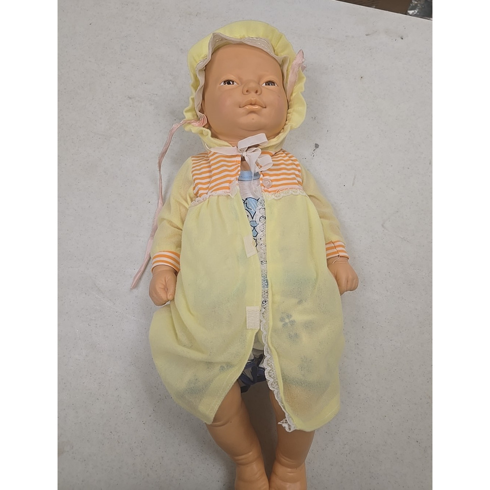 Vintage 1960's Soft Vinyl Brown Eyes Newborn Infant‎ Baby Doll with Clothes
